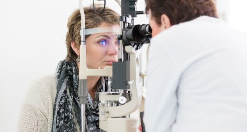 ISEIE-Máster en Optometría Clínica