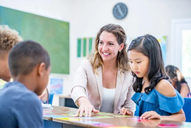 ISEIE-metodología maría Montessori