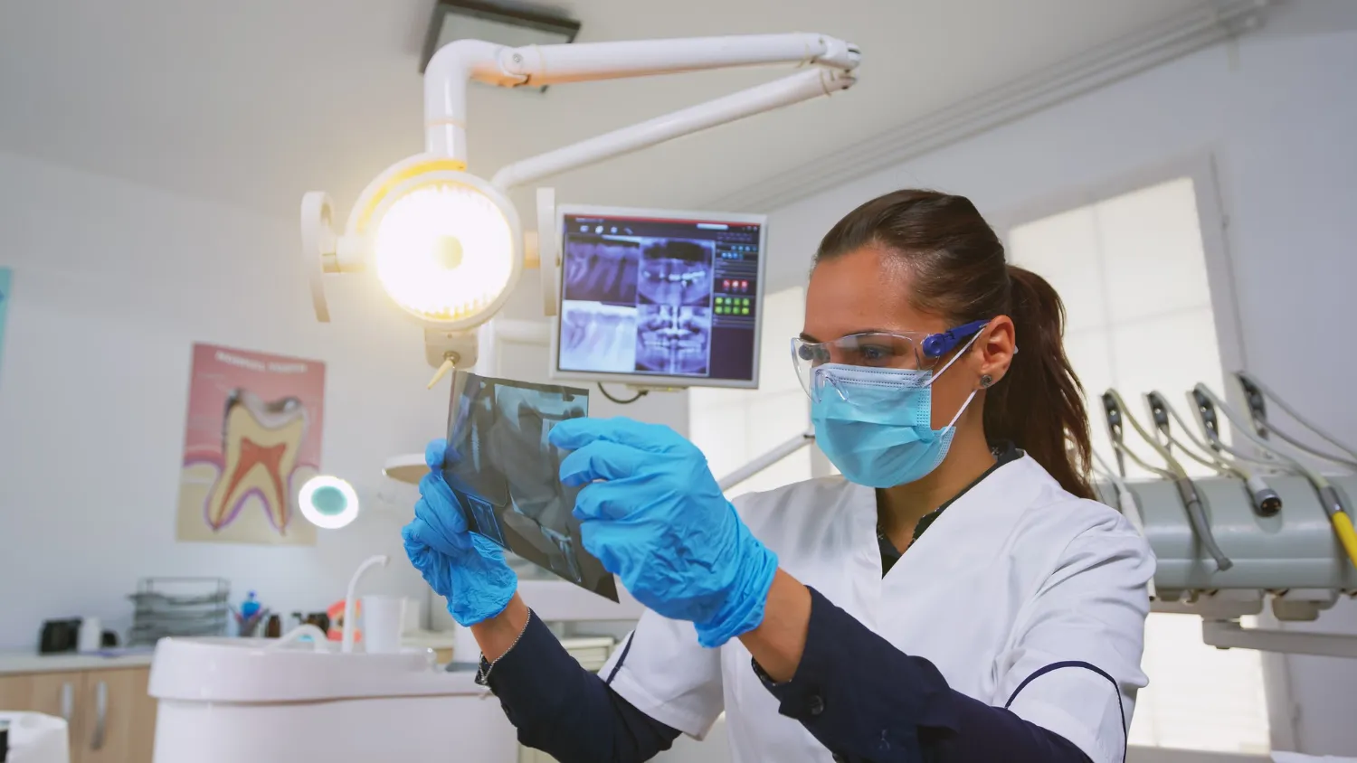 Curso de Odontología Restauradora Basados en Nuevas Tecnologías 2