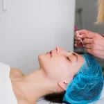 Maestria-en-Enfermeria-en-Peelings-Microneedling-y-Procedimientos-Dermoesteticos-2